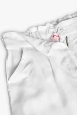 Bermuda in viscosa per bambina di colore bianco