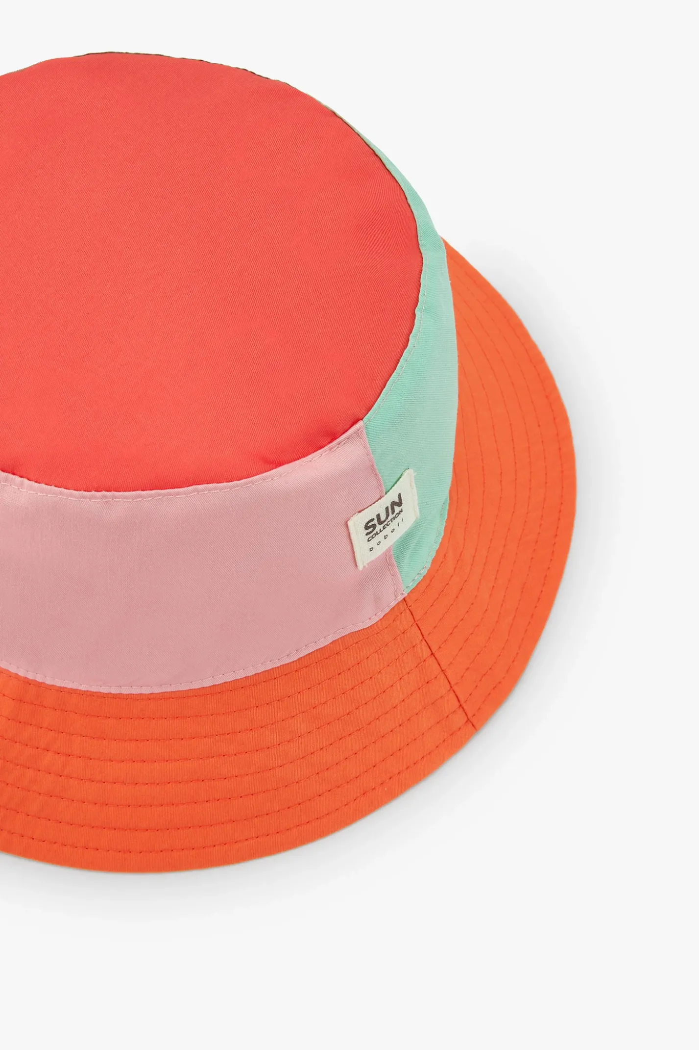 Cappello in twill color salmone