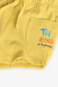 Completo di maglietta a maglia per neonato di colore giallo con stampa.