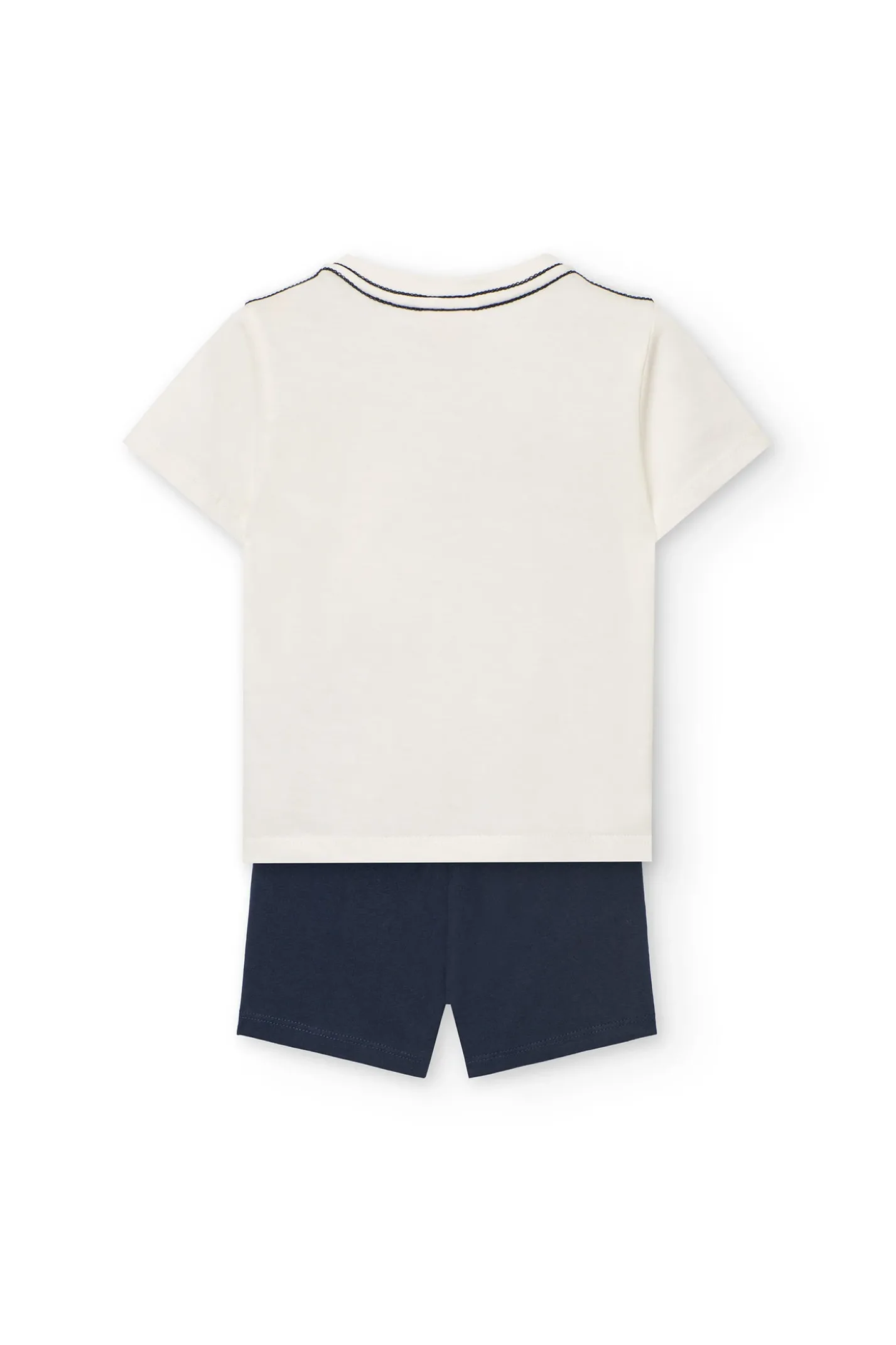 Completo di maglietta e pantaloncini in maglia per bambino in colore bianco.