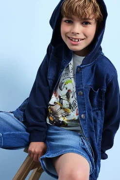 Giubbino denim in maglia per neonato di colore blu con cappuccio.