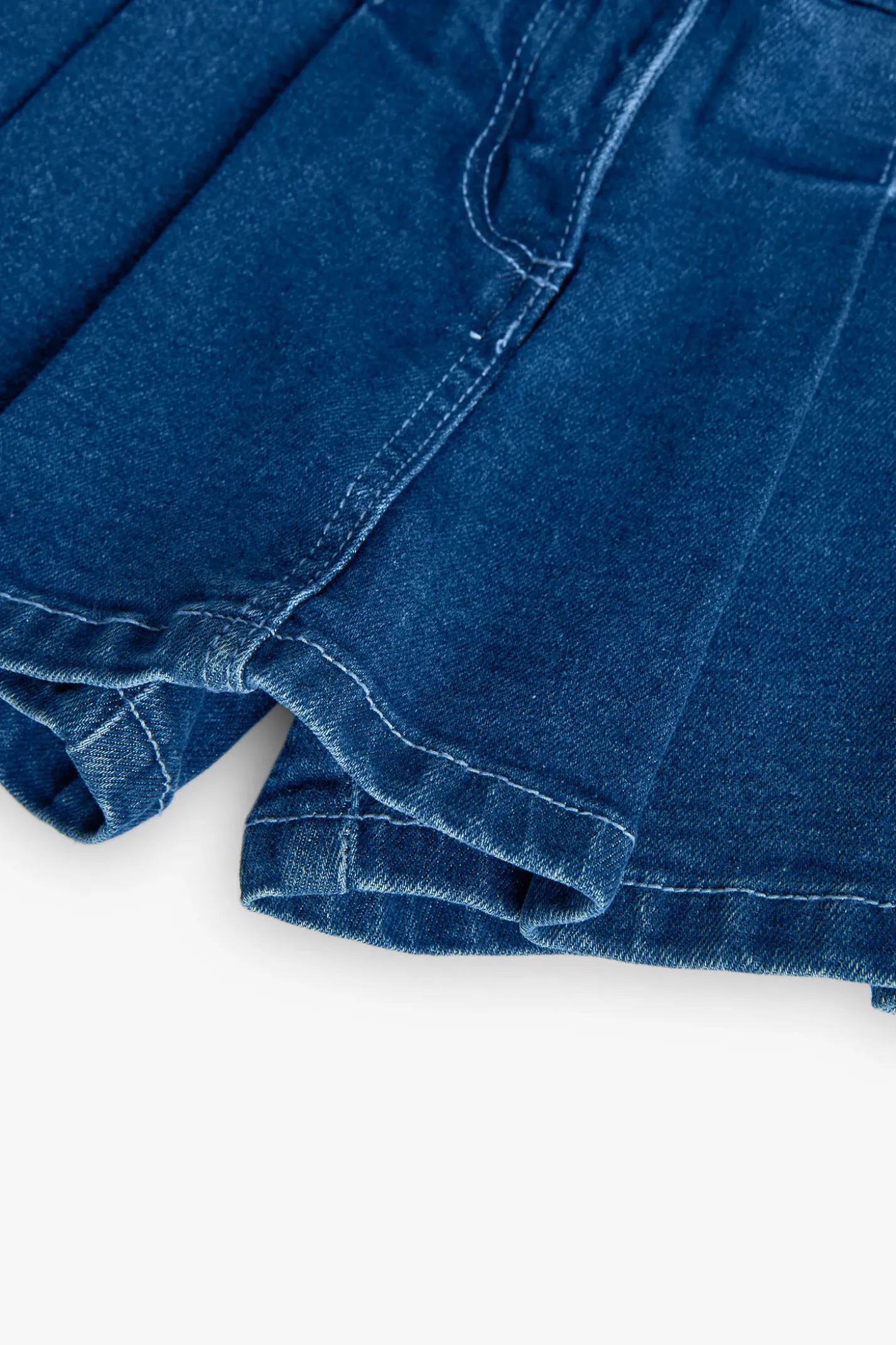 Gonna-pantaloncino in denim elastico per bambina di colore blu