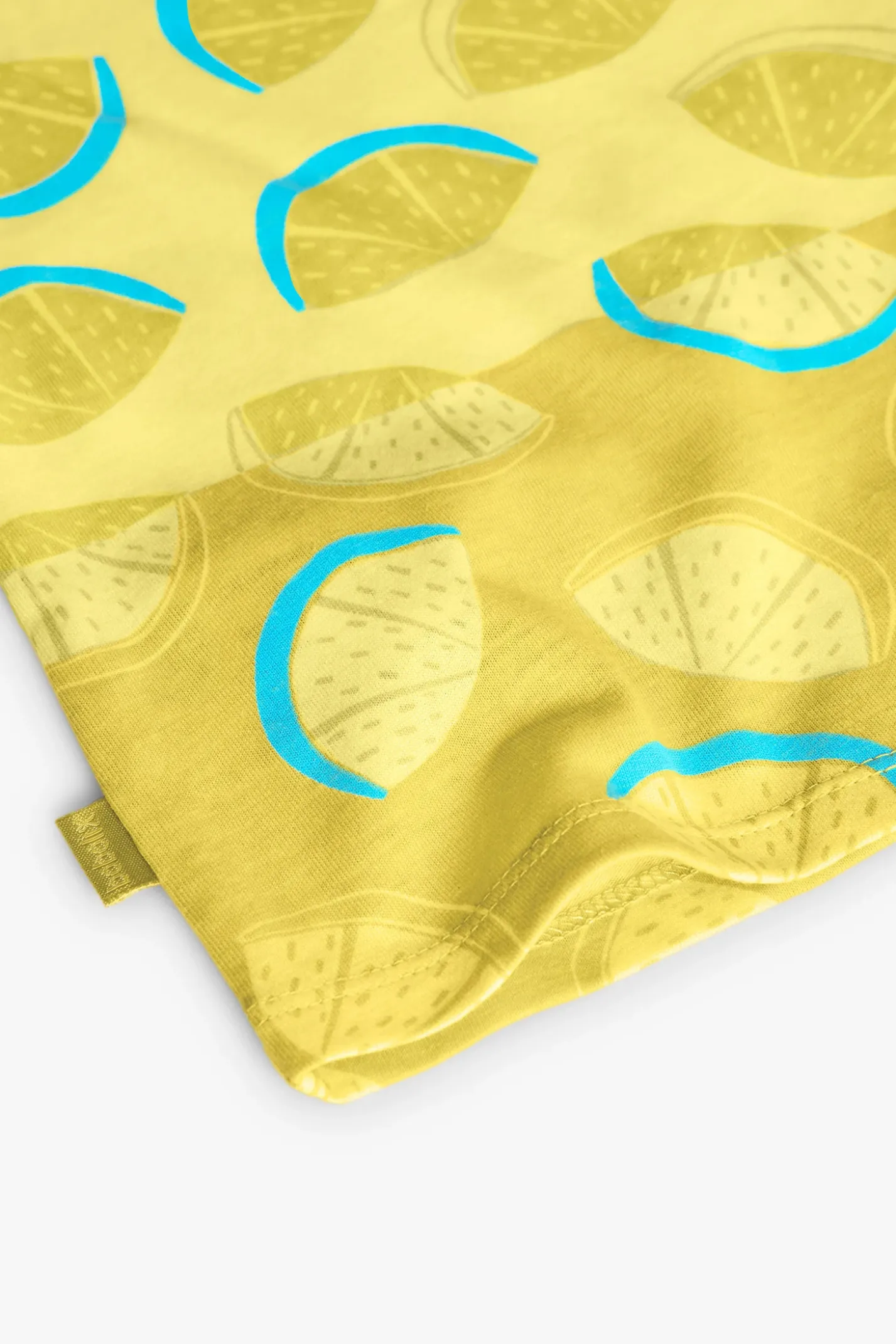 Maglietta basic in maglia per bambina di colore giallo.
