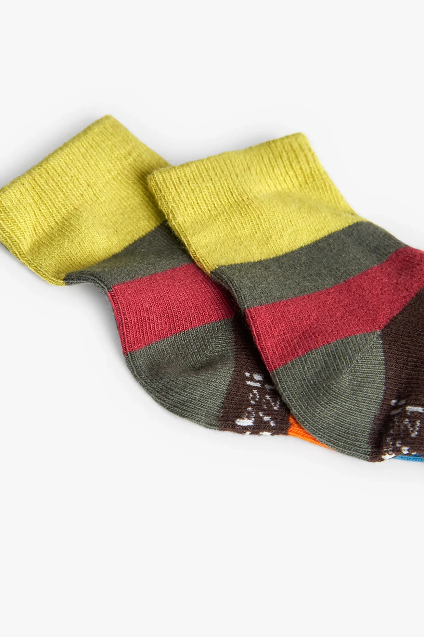 Pacco di calzini lavorati a maglia per di colore granata.