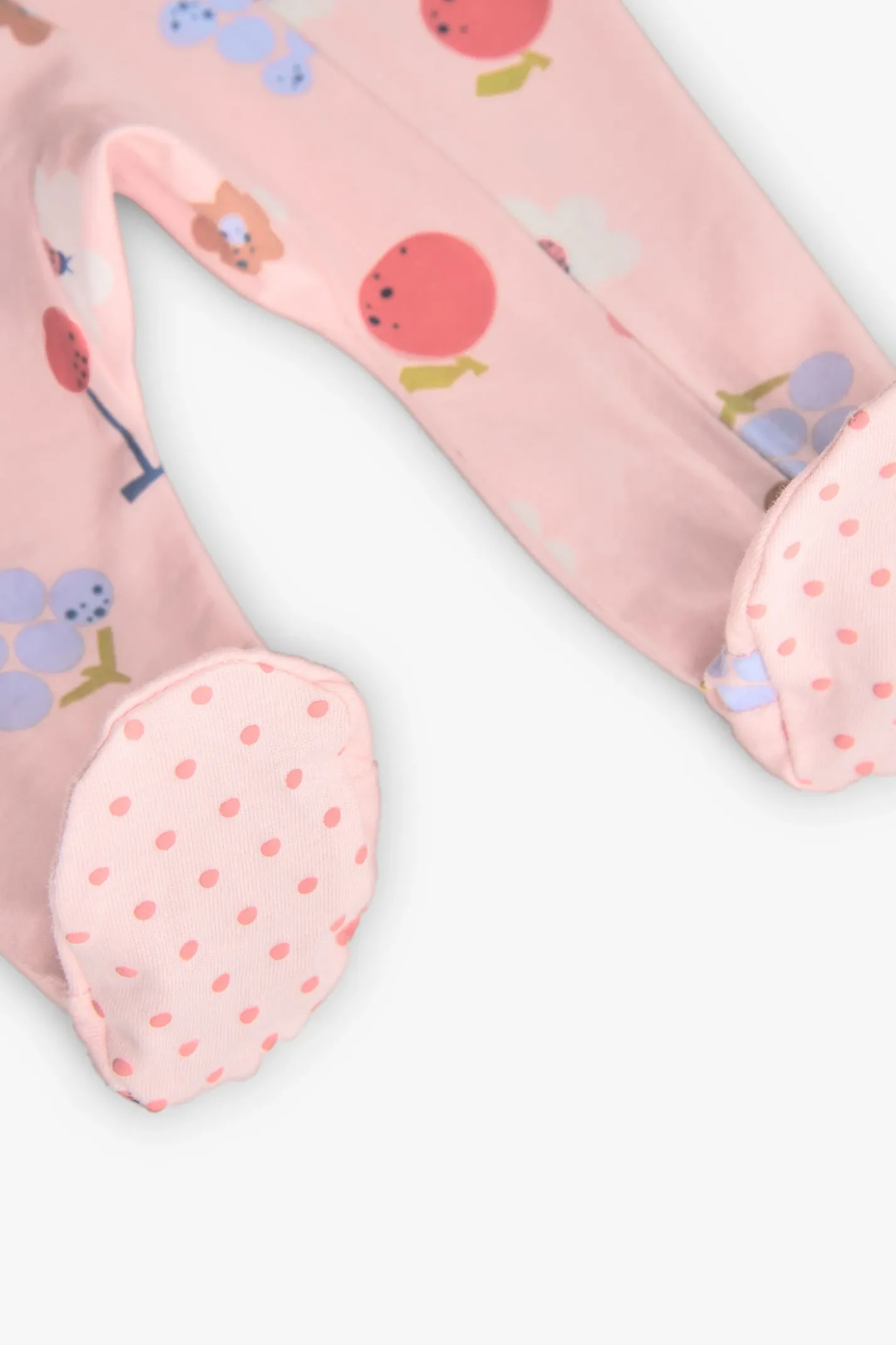 Pagliaccetto lavorato a maglia per neonata con stampa floreale.