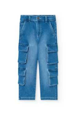 Pantaloni cargo in denim per bambino di colore blu.