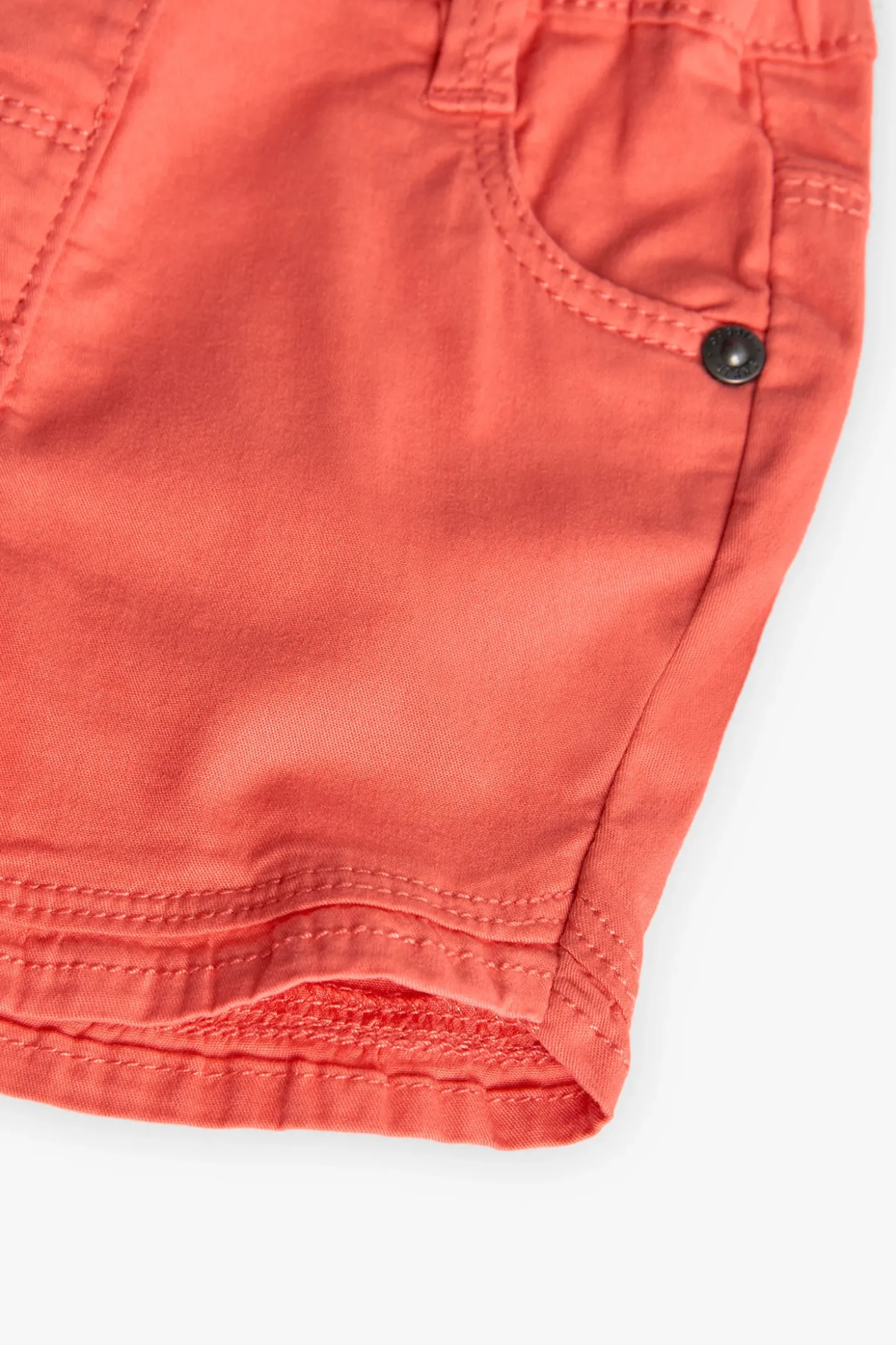 Short in maglia per bambina in colore rosso
