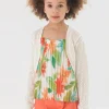 Shorts di raso da bambina di colore rosso